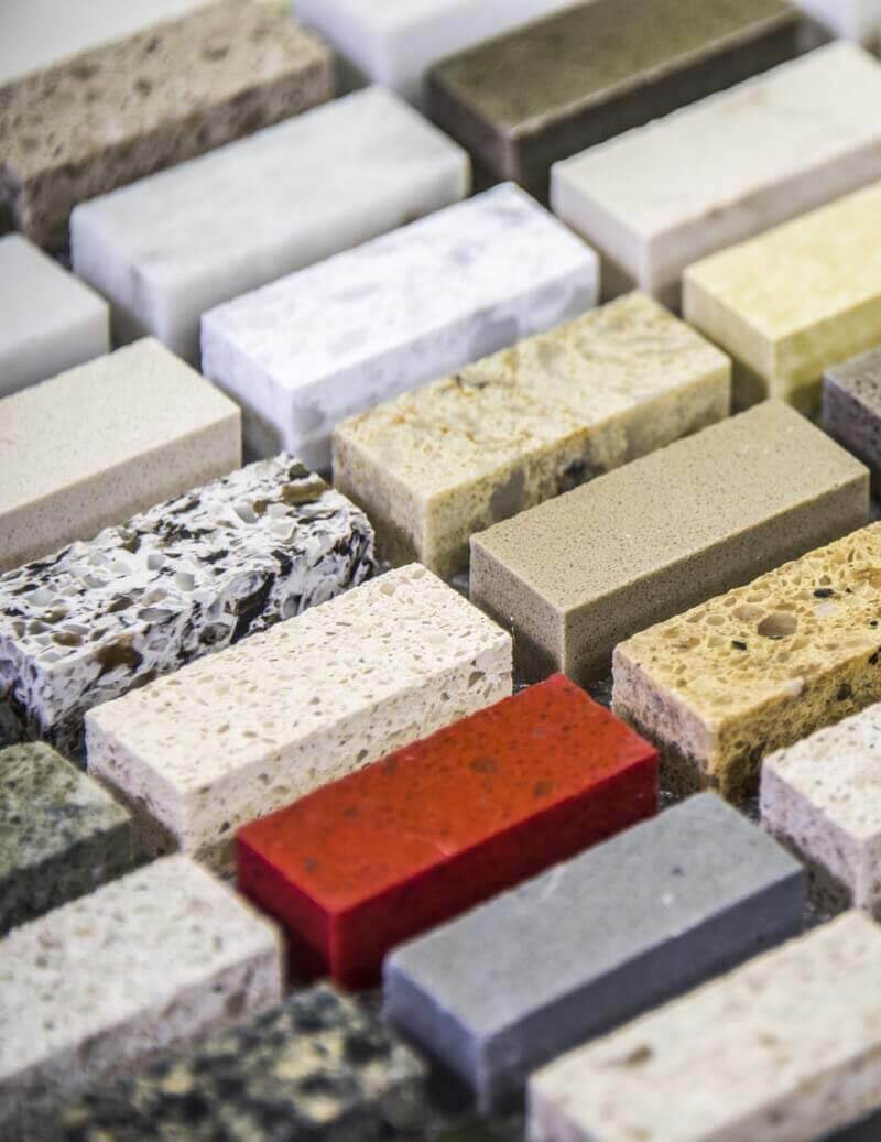 Nagrobki granitowe, nagrobki skałkowe, nagrobki skalne, nagrobki naturalne
